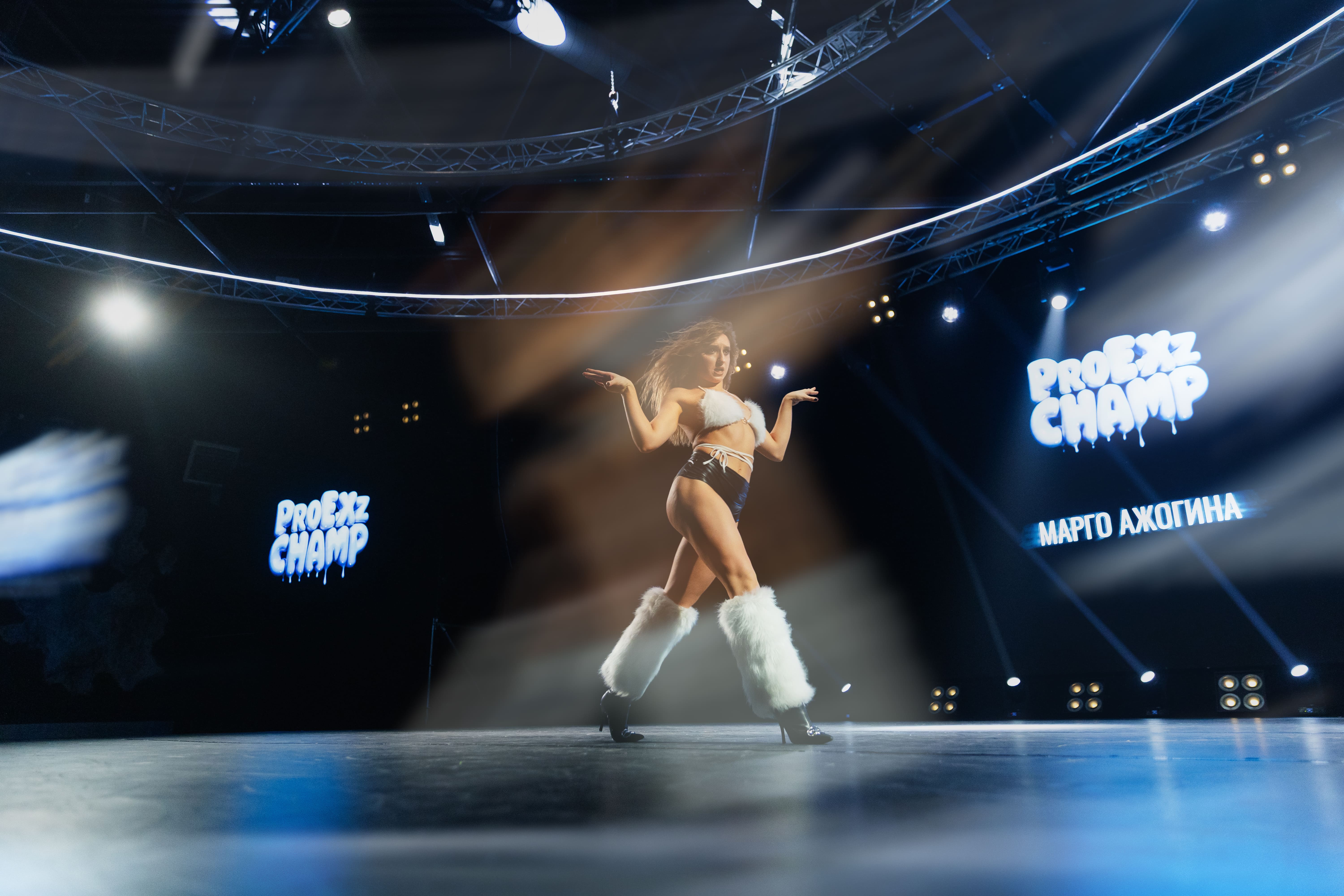 Танцевальное выступление на PRO_E_XZ 20